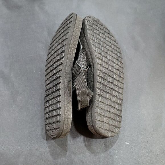 SANUK GIRL YOGA GLITTER STRAP SANDAL - Picture 12 of 13